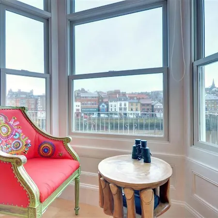 Apartment 3 Bed In Oc-w120 Whitby